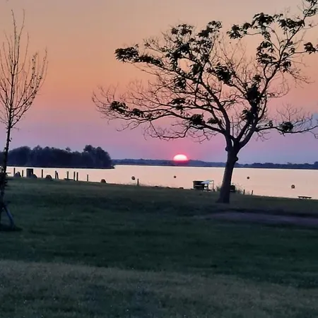 Marne Du Der Joli Au Charme Du Der Шале